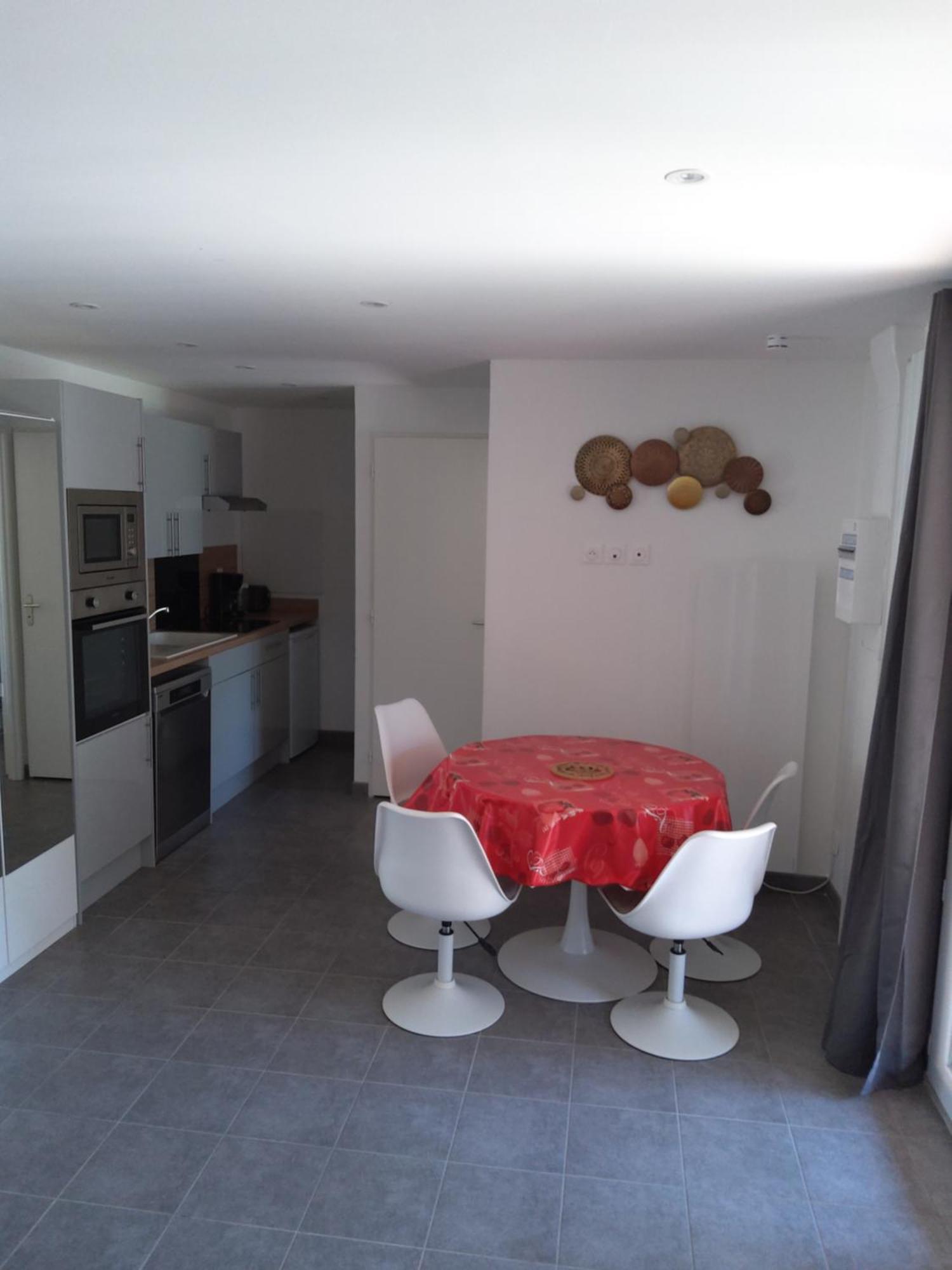 Апартаменти Meuble Avec Cour Sotteville-les-Rouen Екстер'єр фото